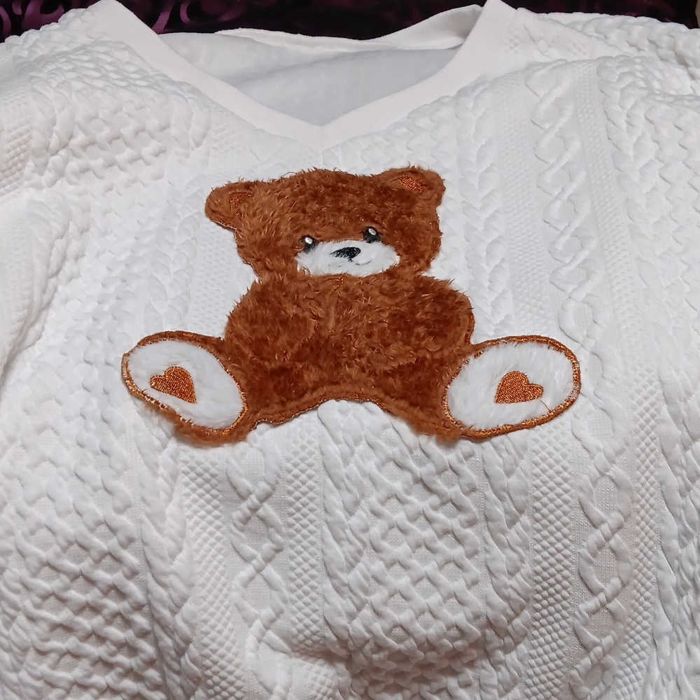 Super cute teddy bear sweater